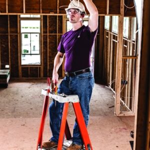 Louisville fxp1700 fiberglass pro platform step ladder 3 1 27.jpg