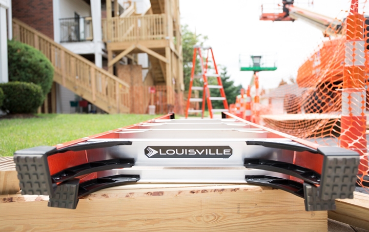 louisville_fxp1800hd_fiberglass_pinnacle_pro_platform_step_ladder_4_27.jpg