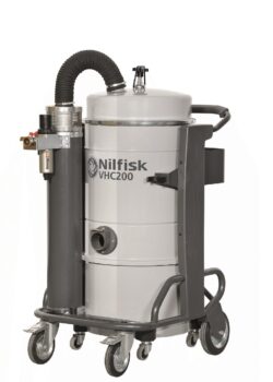 Nilfisk 100L Compressed Air Vacuum Cleaner + Kit Acc.d.50